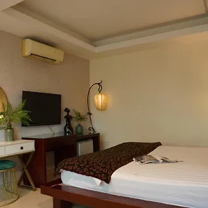 Hotel Trang An - 5 Minutes Landmark 81, Ho Chi Minh City